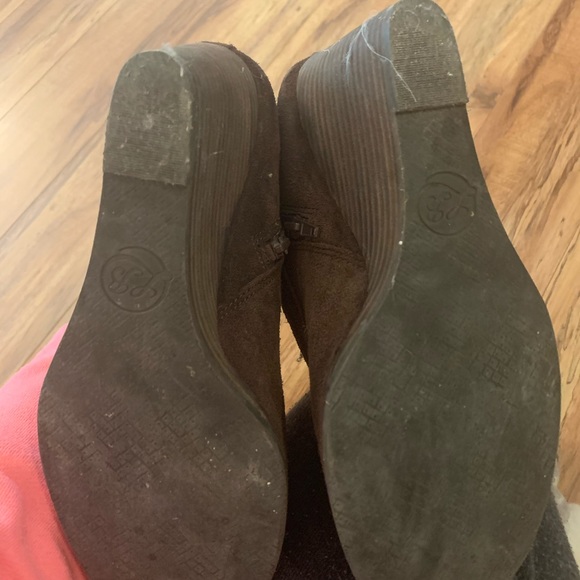 Lucky Brand platform suede booties - Picture 2 of 7